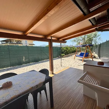 Summer House *